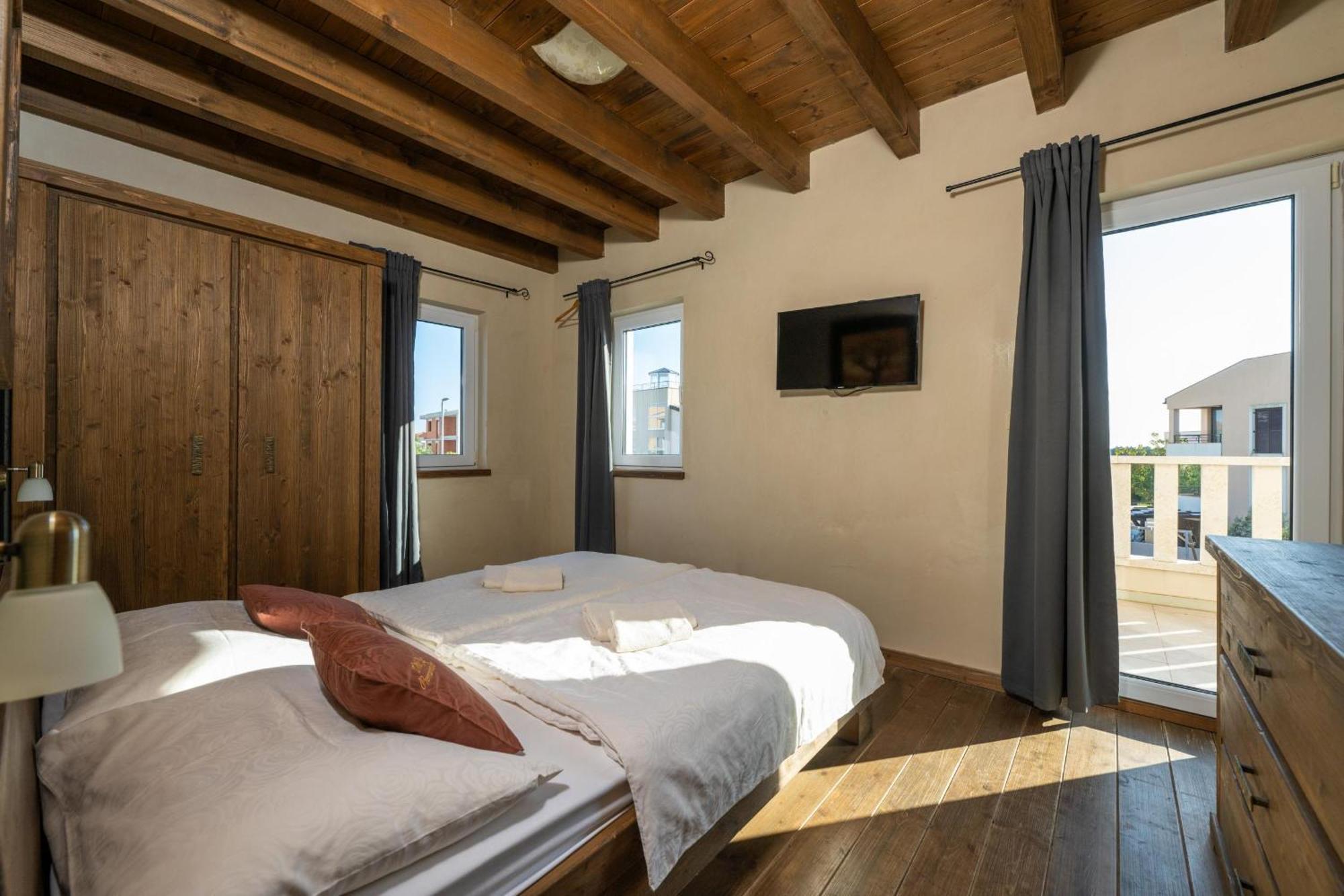 Villa Castagna Near The Sea With Private Pool And Sauna プレマントゥーラ エクステリア 写真