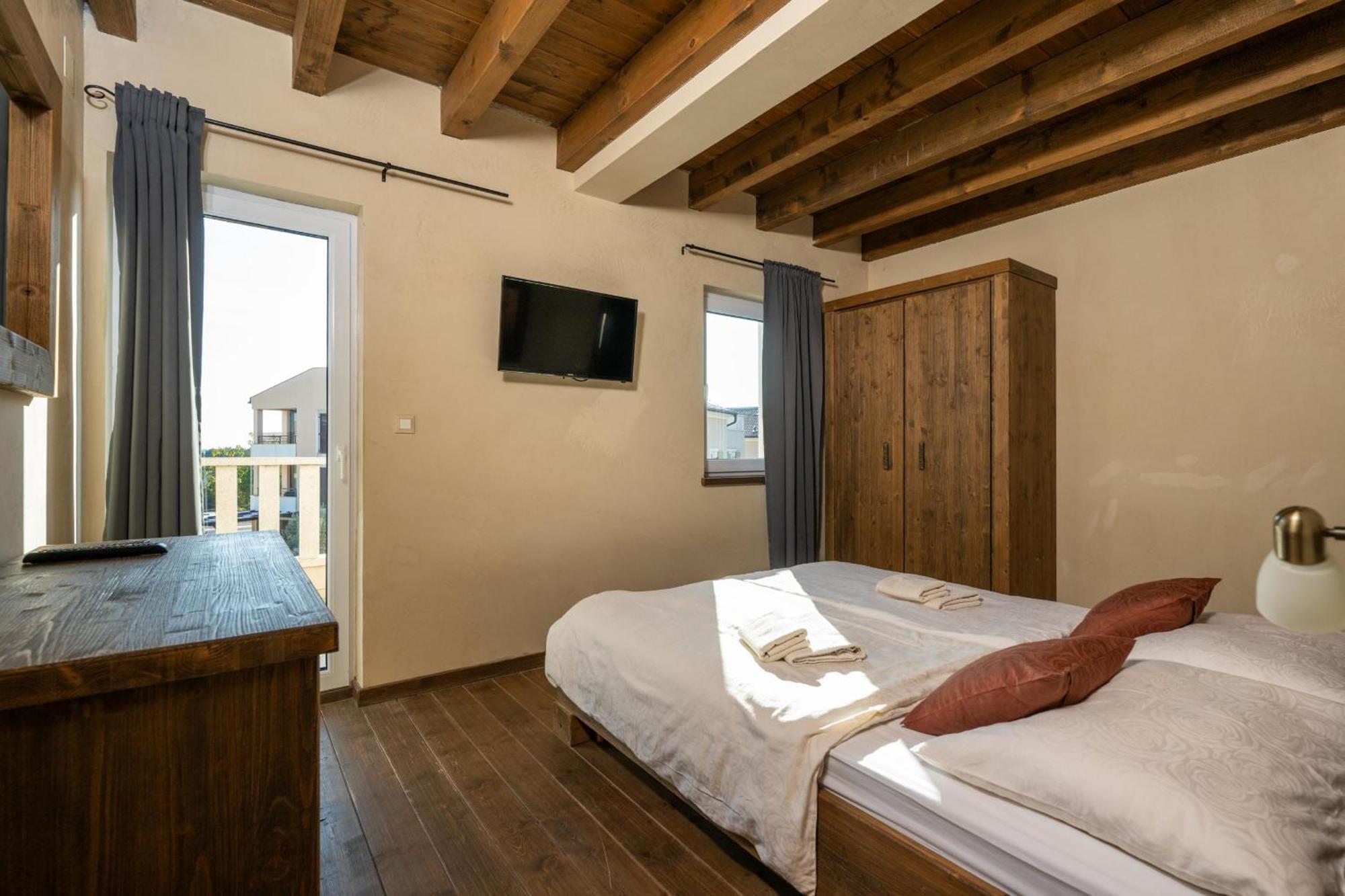 Villa Castagna Near The Sea With Private Pool And Sauna プレマントゥーラ エクステリア 写真