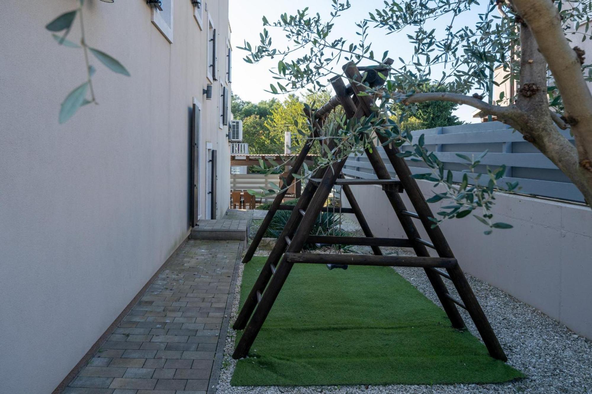 Villa Castagna Near The Sea With Private Pool And Sauna プレマントゥーラ エクステリア 写真