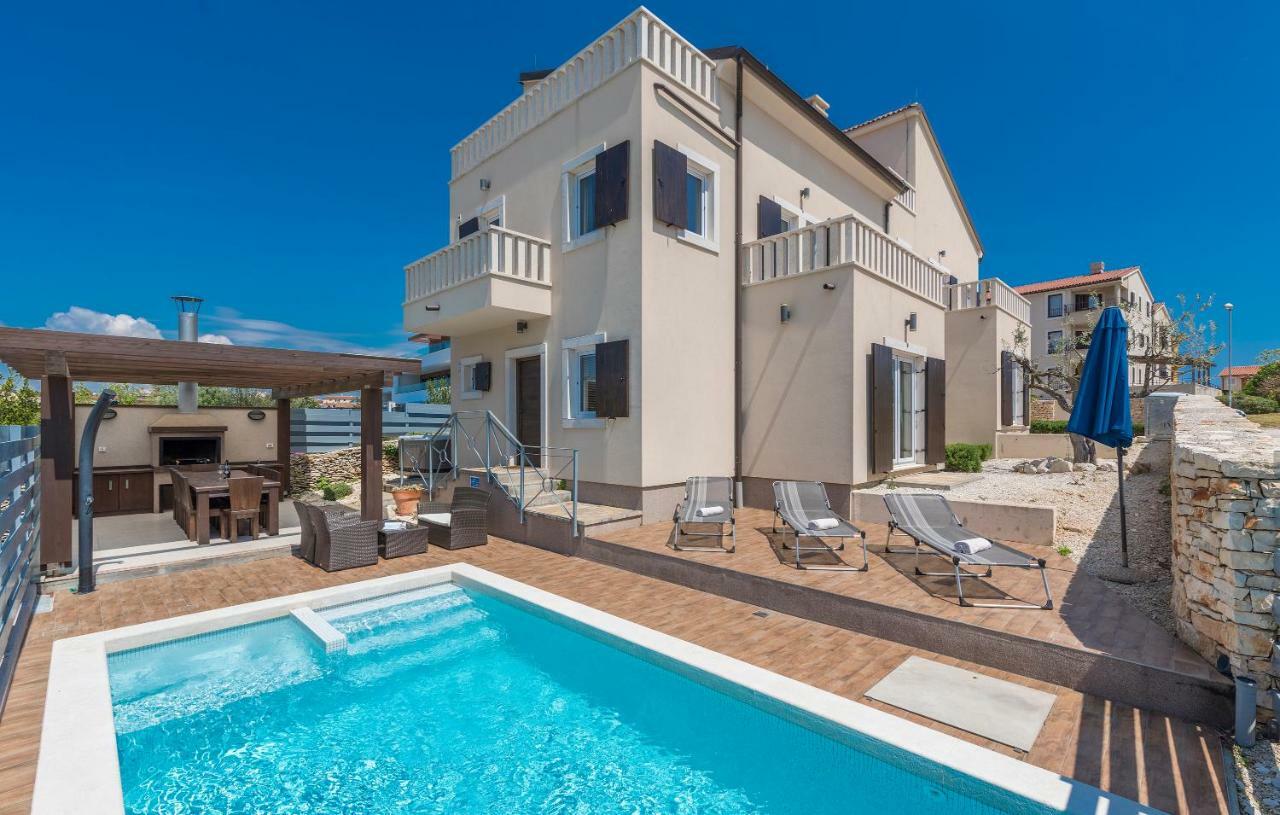 Villa Castagna Near The Sea With Private Pool And Sauna プレマントゥーラ エクステリア 写真